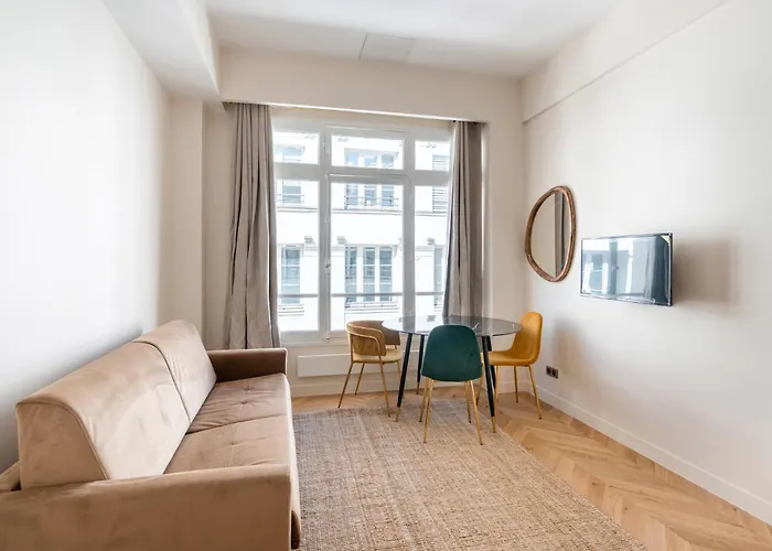 Spacious Duplex For 4 Near Bastille * باريس